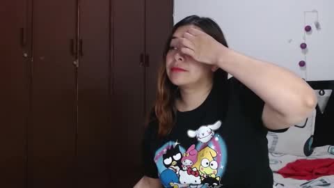 Snapshot of paula_anderson chatting on December 4, 5:17 am PAULA online show from December 4, 5:17 am