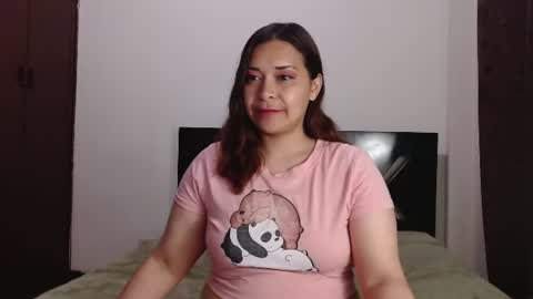 Snapshot of paula_anderson chatting on July 6, 3:03 am PAULA online show from July 6, 3:03 am