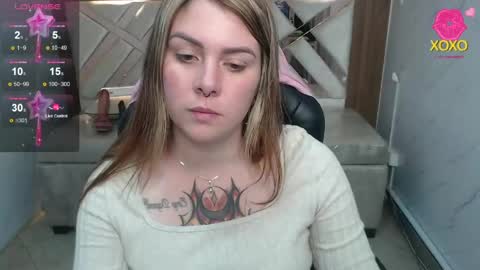 Paula online show from April 25, 12:52 pm