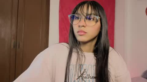 Paula  online show from May 11, 2:39 am