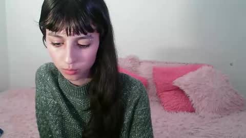 Snapshot of paulainblue chatting on February 11, 2:35 am   online show from February 11, 2:35 am