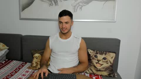 Snapshot of paulblack021 chatting on December 7, 7:32 pm paulblack021 online show from December 7, 7:32 pm