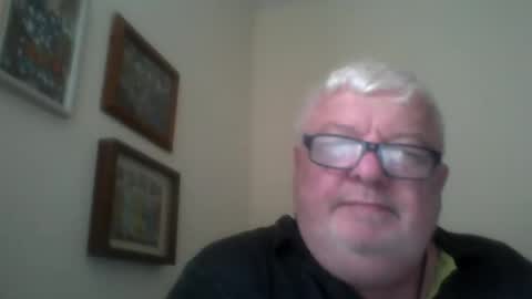 Snapshot of paulgn365 chatting on October 7, 8:22 am paulgn365 online show from October 7, 8:22 am
