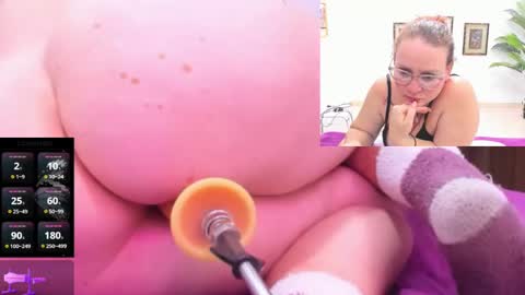 Snapshot of paulina_davis_ chatting on February 22, 7:34 am Paulina Davis online show from February 22, 7:34 am