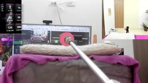 Snapshot of paulina_davis_ chatting on July 5, 10:06 pm Paulina Davis online show from July 5, 10:06 pm