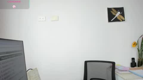 Snapshot of paulina_dossantos chatting on July 25, 12:36 pm paulina online show from July 25, 12:36 pm