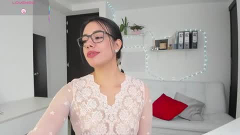 Snapshot of paulina_dossantos chatting on July 27, 6:37 pm paulina online show from July 27, 6:37 pm