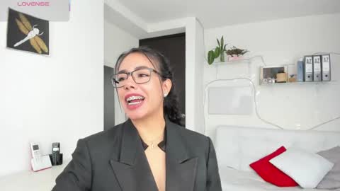 Snapshot of paulina_dossantos chatting on August 5, 6:33 pm paulina online show from August 5, 6:33 pm