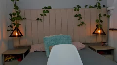 PAULINA  online show from January 12, 4:39 am