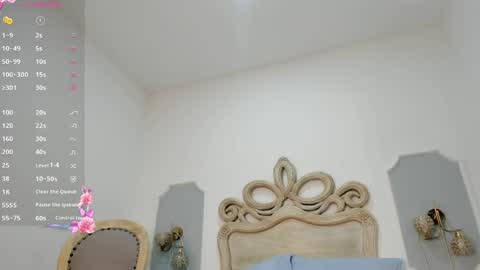 paulina lux online show from April 16, 7:47 pm
