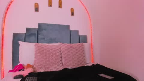 paulina_rosset online show from June 16, 11:24 am