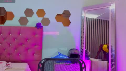 Snapshot of paulina_sodi chatting on June 30, 7:26 pm Paulina online show from June 30, 7:26 pm