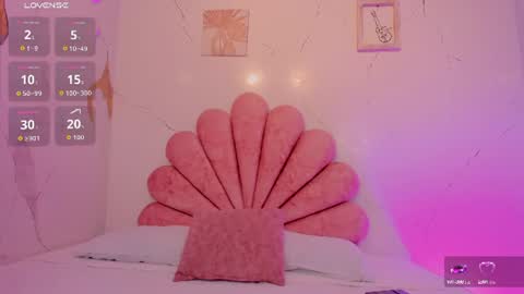Paulina Belle online show from June 24, 5:01 pm