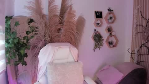 Estefania online show from March 11, 5:19 pm