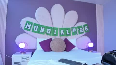 Paulina online show from June 19, 1:04 pm
