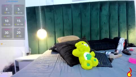 Paulina online show from October 1, 8:37 pm