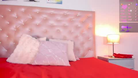 Snapshot of paulinasaeenz chatting on June 24, 1:43 pm PaulinaSaennz online show from June 24, 1:43 pm