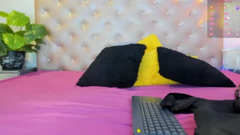 PaulinaSaennz online show from July 27, 12:23 pm
