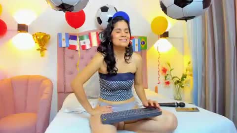 Snapshot of paulinavera chatting on June 19, 2:10 pm paulinavera online show from June 19, 2:10 pm