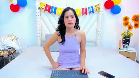 Snapshot of paulinavera chatting on July 2, 8:37 pm paulinavera online show from July 2, 8:37 pm