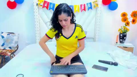 Snapshot of paulinavera chatting on July 7, 8:02 pm paulinavera online show from July 7, 8:02 pm