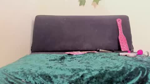 Paulinches online show from February 2, 7:34 pm