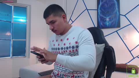 Paulo online show from December 24, 1:28 pm