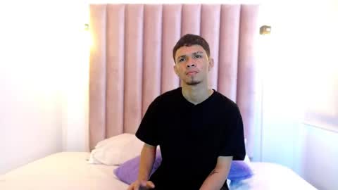 paulo_ribeiro33 online show from April 27, 6:28 pm