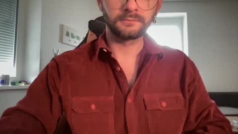 Snapshot of paulsimpsn chatting on January 8, 8:16 am love bush online show from January 8, 8:16 am