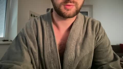 Snapshot of paulsimpsn chatting on February 26, 8:57 am love bush online show from February 26, 8:57 am