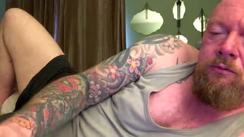 Snapshot of paulyb445 chatting on September 20, 9:54 am paulyb445 online show from September 20, 9:54 am