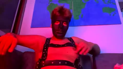 Snapshot of paulzacx chatting on December 15, 5:34 am Paul ZacX online show from December 15, 5:34 am