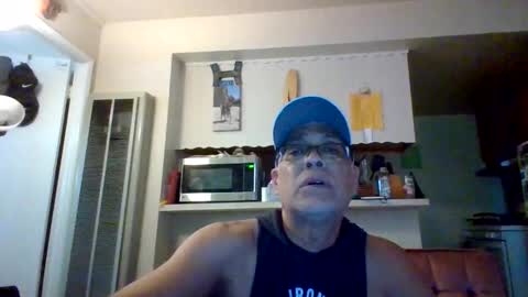 Snapshot of pawgkiller chatting on May 31, 12:41 am pawgkiller online show from May 31, 12:41 am