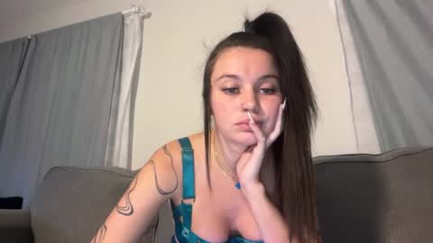 Snapshot of paytonpeachy chatting on July 20, 5:44 am Payton Peach online show from July 20, 5:44 am