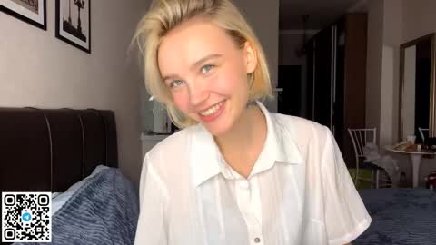 Snapshot of paztumminello chatting on October 25, 2:35 pm Lola online show from October 25, 2:35 pm