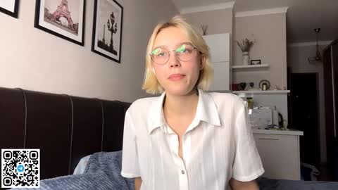 Snapshot of paztumminello chatting on October 26, 2:34 pm Lola online show from October 26, 2:34 pm