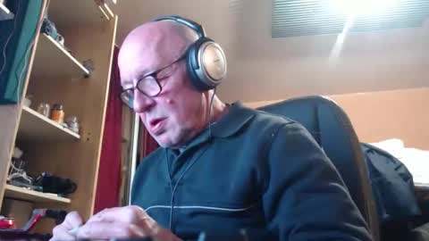 pc8474408 online show from November 30, 5:50 pm