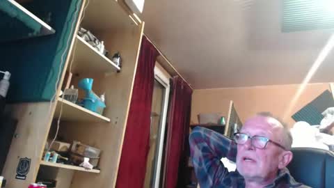 pc8474408 online show from February 21, 3:57 pm