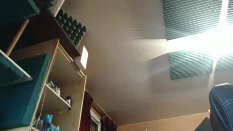 pc8474408 online show from February 22, 4:05 pm