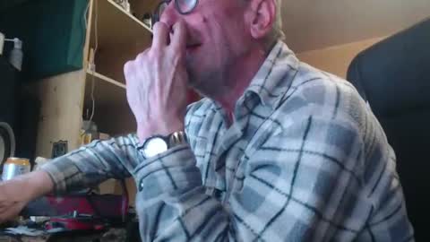 pc8474408 online show from March 6, 9:22 pm