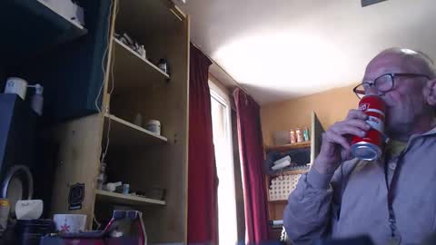 pc8474408 online show from April 29, 2:10 pm