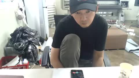 Snapshot of pcx28 chatting on July 9, 6:39 am pcx28 online show from July 9, 6:39 am