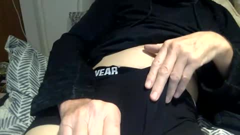 Snapshot of pea23 chatting on November 7, 5:35 pm pea23 online show from November 7, 5:35 pm