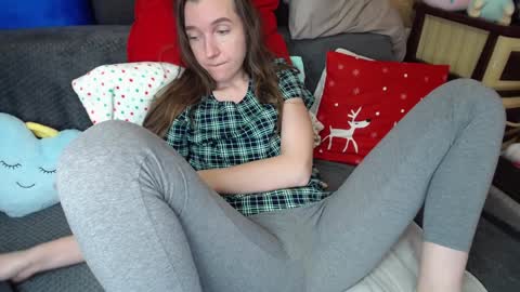 Snapshot of peaceduke chatting on December 31, 10:48 am FOUNTAIN SQUIRT online show from December 31, 10:48 am