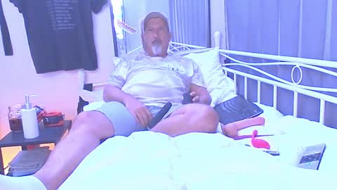 Snapshot of peacetous chatting on December 21, 11:22 am Marc online show from December 21, 11:22 am