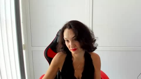 Snapshot of peachboomm chatting on July 9, 5:33 am Christina online show from July 9, 5:33 am