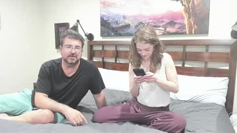 Peaches  Cupcake Rachel and Bryce online show from January 15, 1:32 am