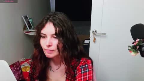 Snapshot of peachybabe__ chatting on June 14, 5:26 pm Peachy online show from June 14, 5:26 pm