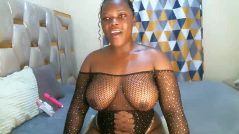 Snapshot of peachygirl255 chatting on May 19, 5:14 am Peachy online show from May 19, 5:14 am
