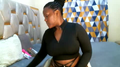 Snapshot of peachygirl255 chatting on May 20, 9:26 am Peachy online show from May 20, 9:26 am